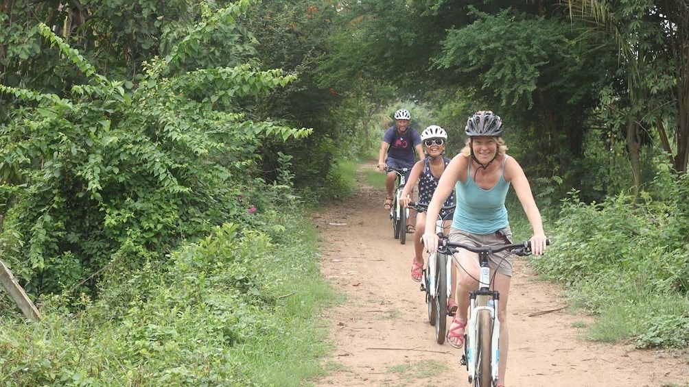 Group biking the islands of Phnom Penh