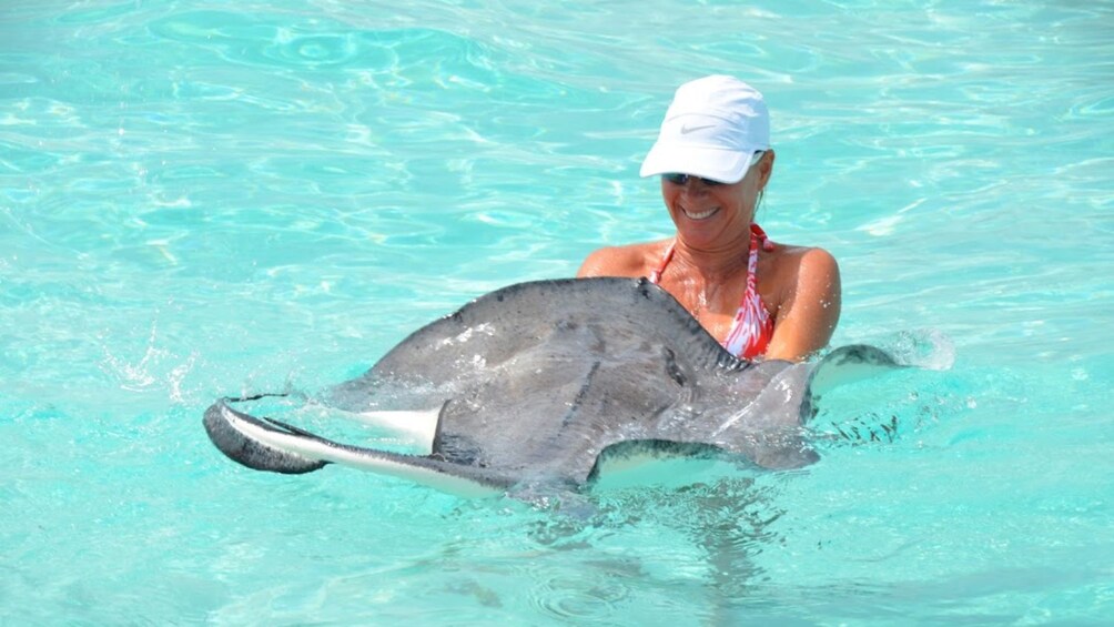 Private North Sound Charter with Stingray Encounter & Snorkel