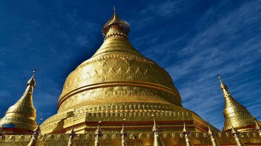 Tant Kyi Taung Pagoda in Myanmar