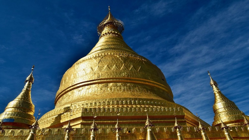 Tant Kyi Taung Pagoda in Myanmar