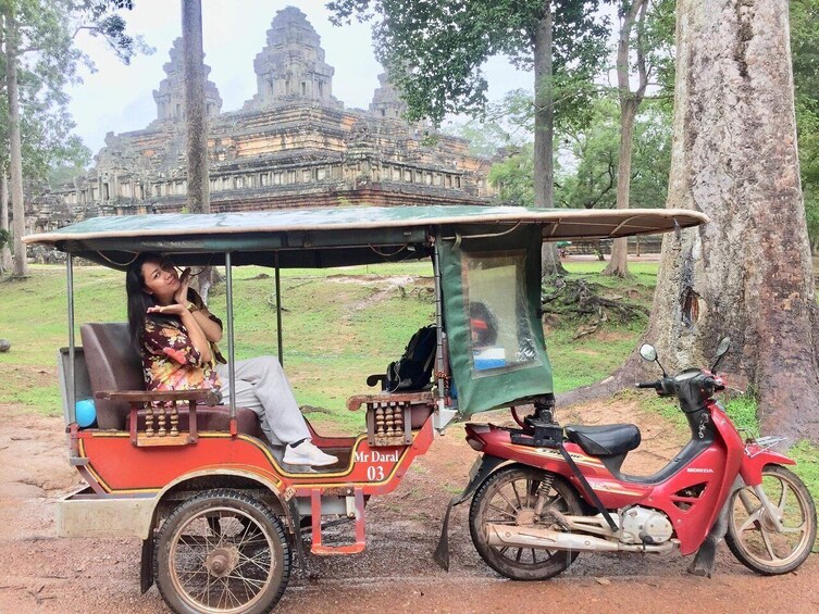 Siem Reap Historical Centers Half Day Tour by Tuk-Tuk