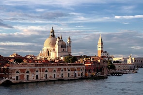 Venice 1day individual Excursion With Lunch and Gondola tour