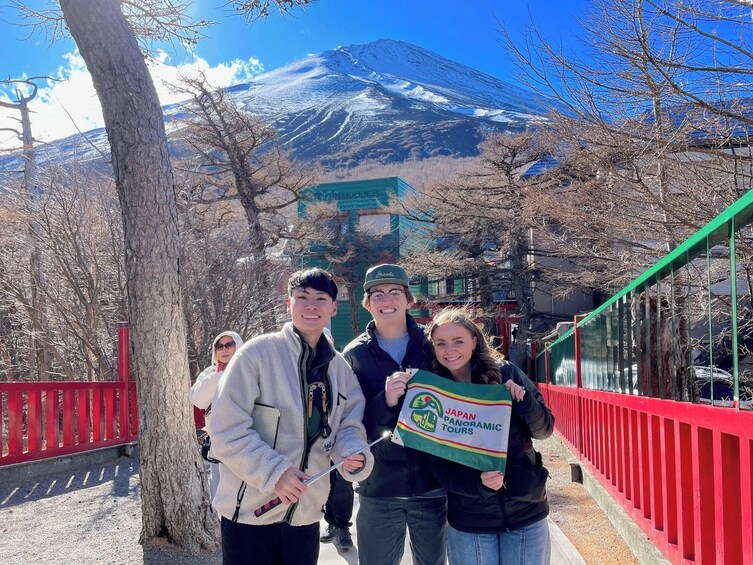 Mt Fuji and Hakone 1-Day Tour Return by Bus