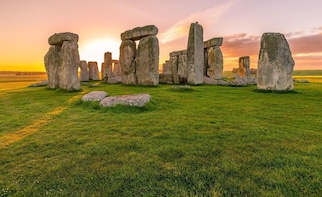 FULL DAY Stonehenge & Bath tour from Brighton