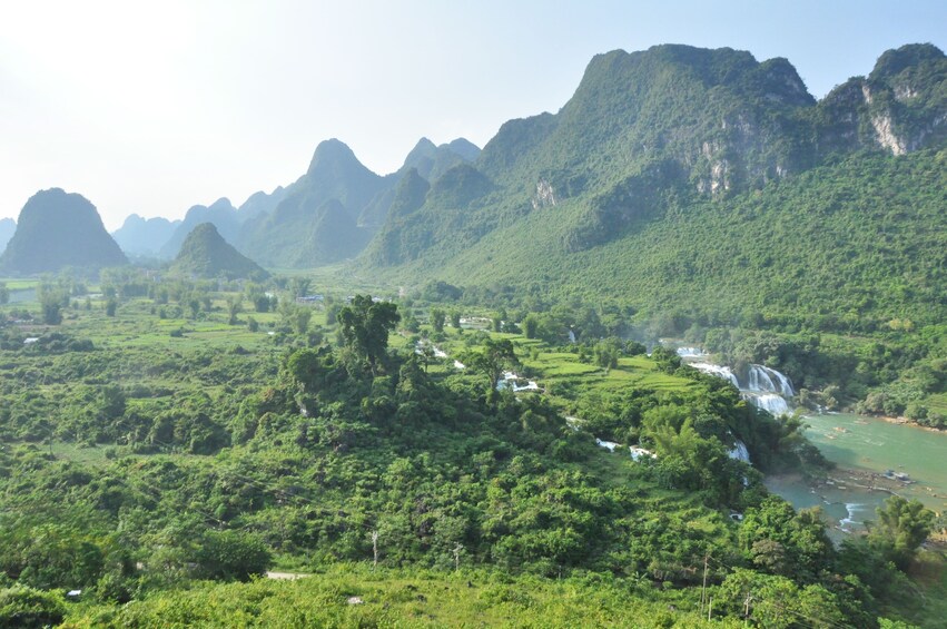 Panoramic view of Ban Gioc Waterfall and the surrounding mountains