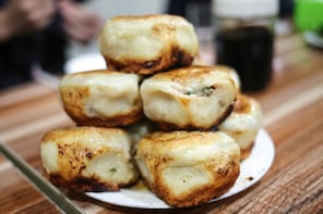 Beijing Hutong Food & Beer Tour by Tuk-Tuk