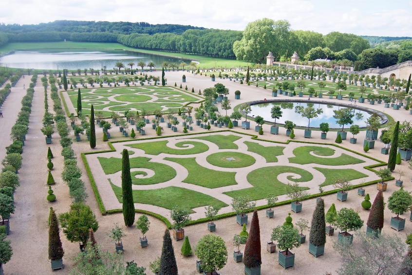 Versailles Palace & Gardens Tour departing from Versailles