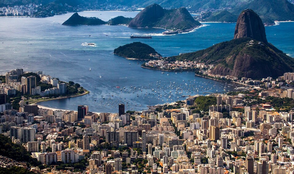 Guanabara Bay Cruise Half-Day Tour in Rio with Transfer
