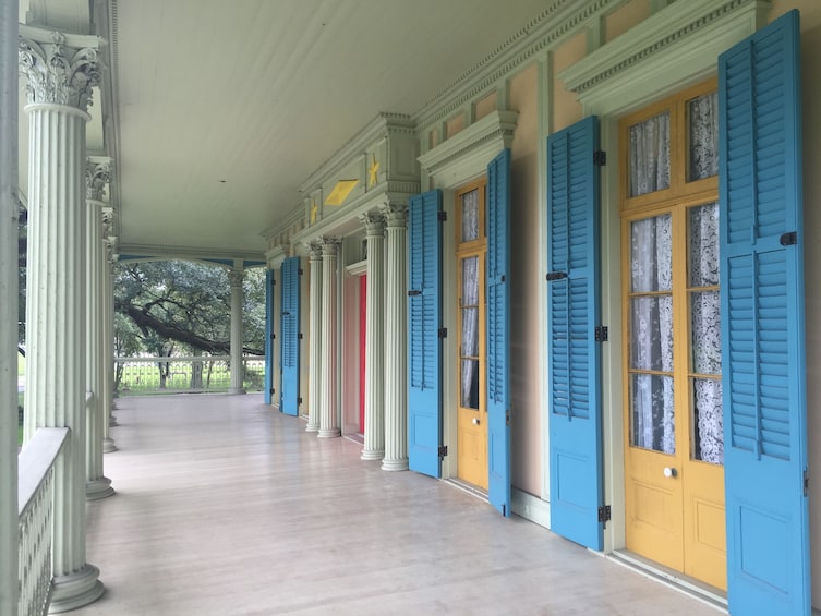 Show item 5 of 7. Houmas House & San Francisco 2-Plantations Tour With Lunch