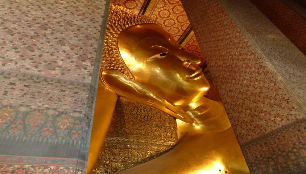 Bangkok City and Temple Guided Tour