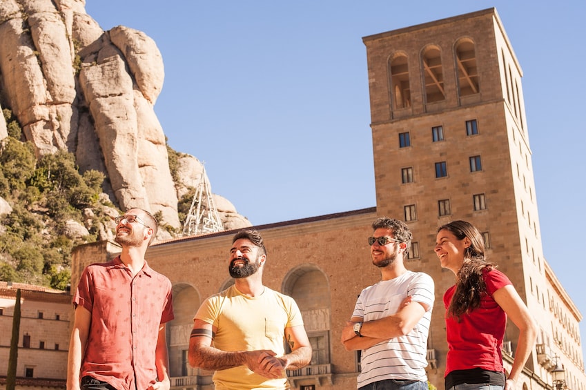Full-day Montserrat Tour with Lunch and Wine Tasting