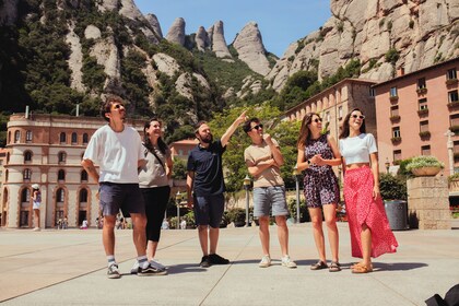 Montserrat Tour avec train à roue dentée + dégustation de vins avec tapas o...