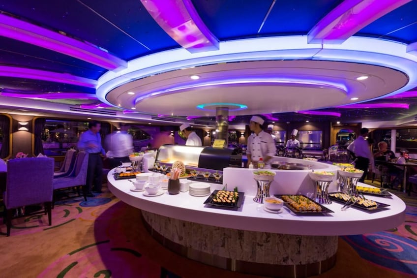 Wonderful Pearl Luxury Dinner Cruise with Live Music & Show 