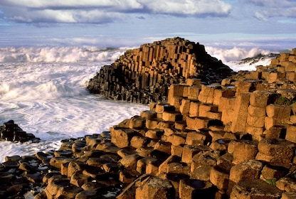 Dublin: Giants Causeway, Dunluce Castle, Dark Hedges en rondleiding door Be...