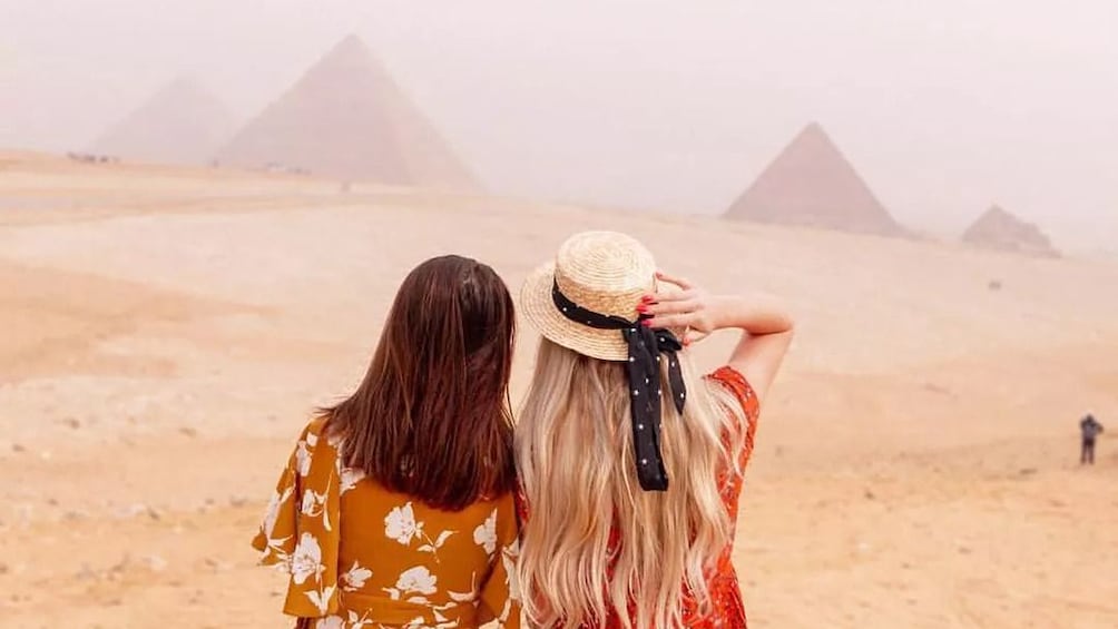  Giza Pyramids, Memphis and Sakkara Private Tour