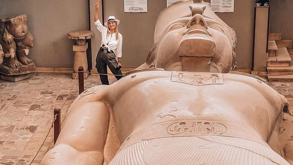 Giza Pyramids, Memphis and Sakkara Private Tour