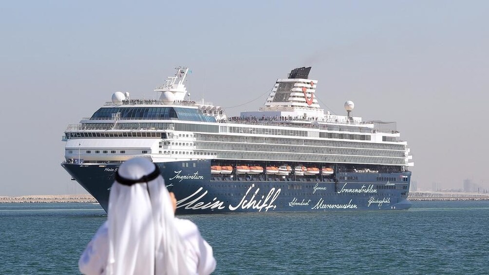 Cruise ship in Dubai
