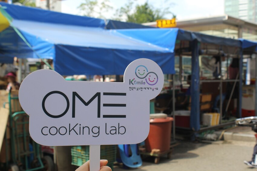 Korean Home Cooking Class and Exploring Local Market Tour 