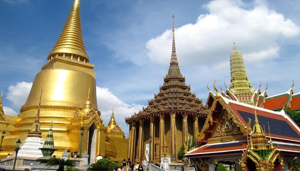 Grand Palace, Emerald Buddha & Reclining Buddha Private Tour