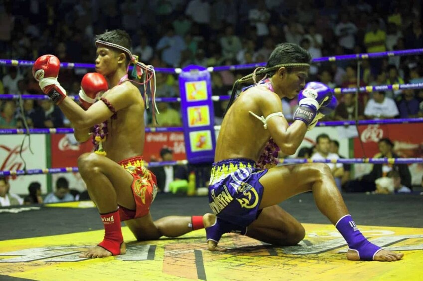 Muay Thai Boxing at Rajadamnern Stadium