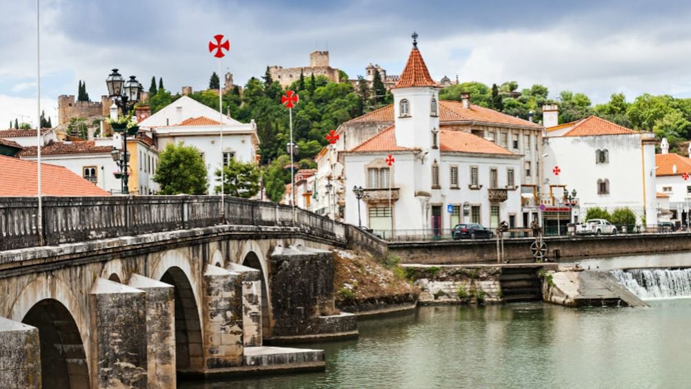 Small-Group Day Trip to Tomar & Knights Templar Fortresses