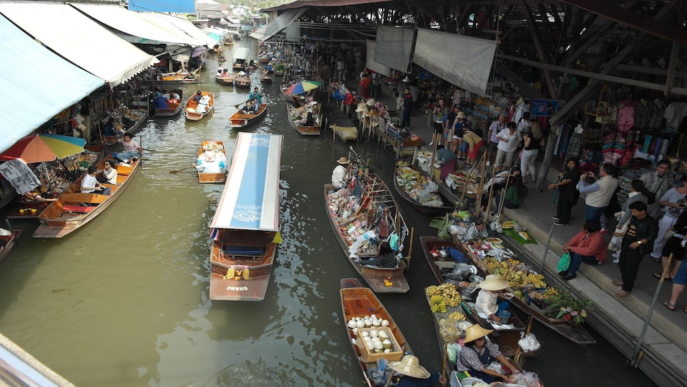 Damnoen Saduak Floating Market and Maeklong Railway Market