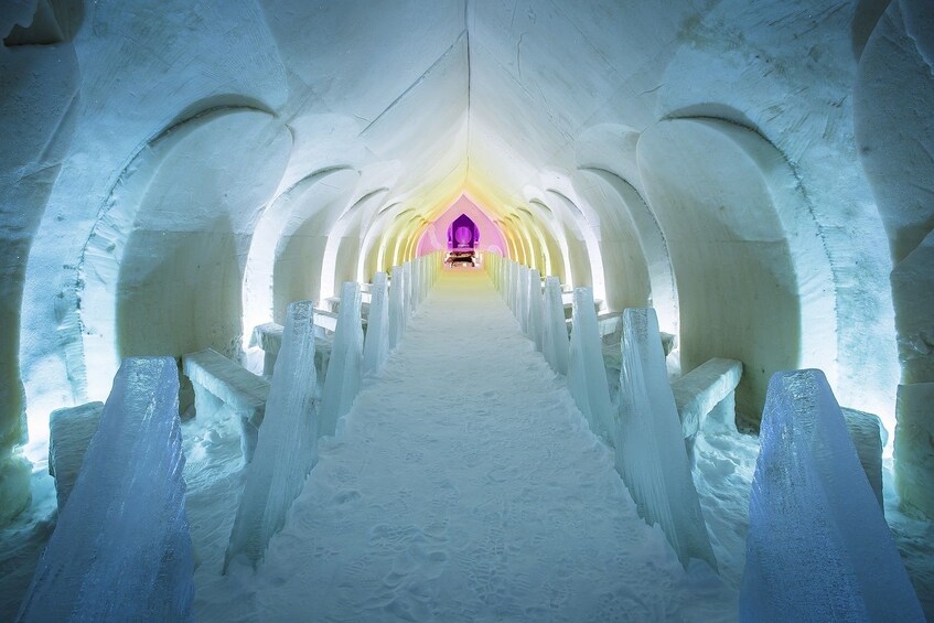 Rovaniemi: Arctic Snowcastle Visit with Ice Restaurant Dine