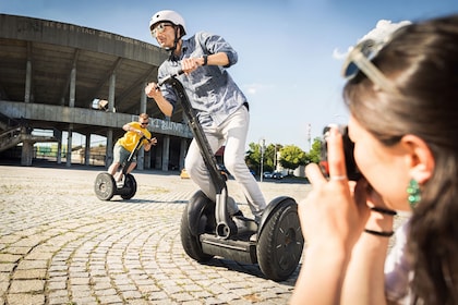 Visita de 3 horas en Segway por Praga con transporte gratuito en taxi