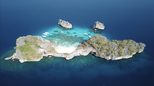 Rok Island und Haa Island mit dem Schnellboot