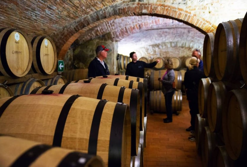 Supertuscan Wine Tour: Master Class by a Wine Expert