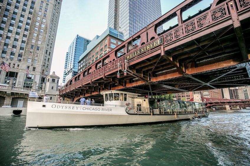 Boat on the Chicago River