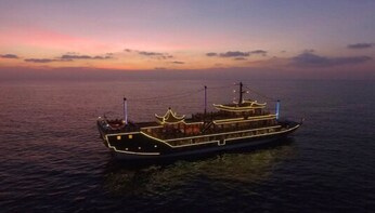 Phijittra Dragon Boat Sunset Dinner Cruise