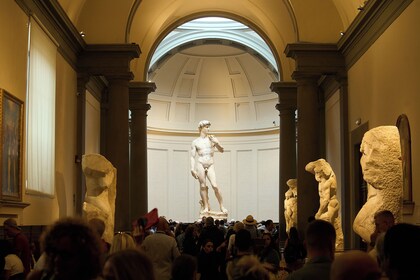 Accademia ข้ามเส้น: 1 ชั่วโมงกับเดวิด