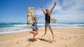 Reverse Great Ocean Road & Rainforest Tour with Lunch