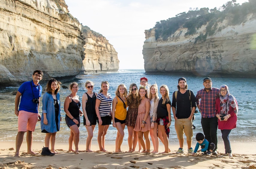 Reverse Great Ocean Road & Rainforest Tour with Lunch