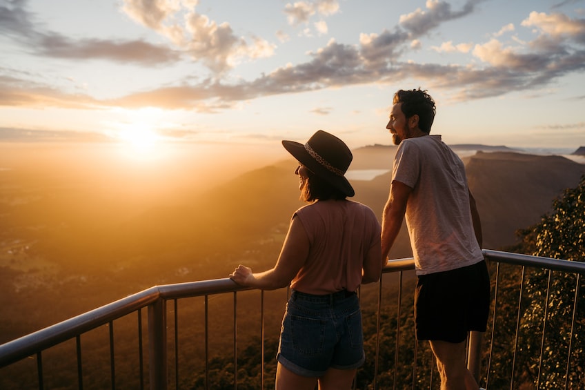 3 Day Melbourne to Adelaide One-Way 12 Apostles & Grampians