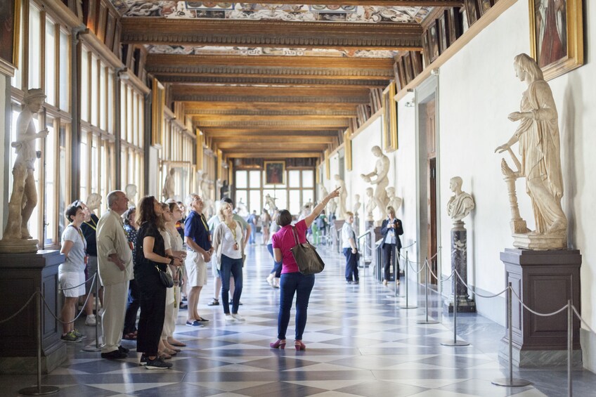 Skip-the-Line: Uffizi Masterclass by Art Expert