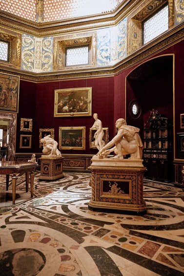 Skip-the-Line: Uffizi Masterclass by Art Expert