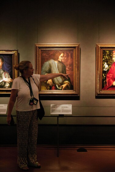 Skip-the-Line: Uffizi Masterclass by Art Expert