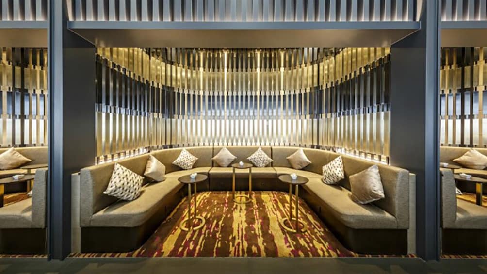 No.77 China Eastern Plaza Premium Lounge Shanghai Pudong PVG