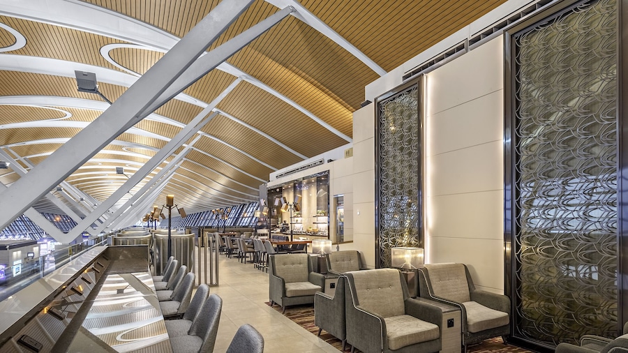 No.77 China Eastern Plaza Premium Lounge Shanghai Pudong PVG