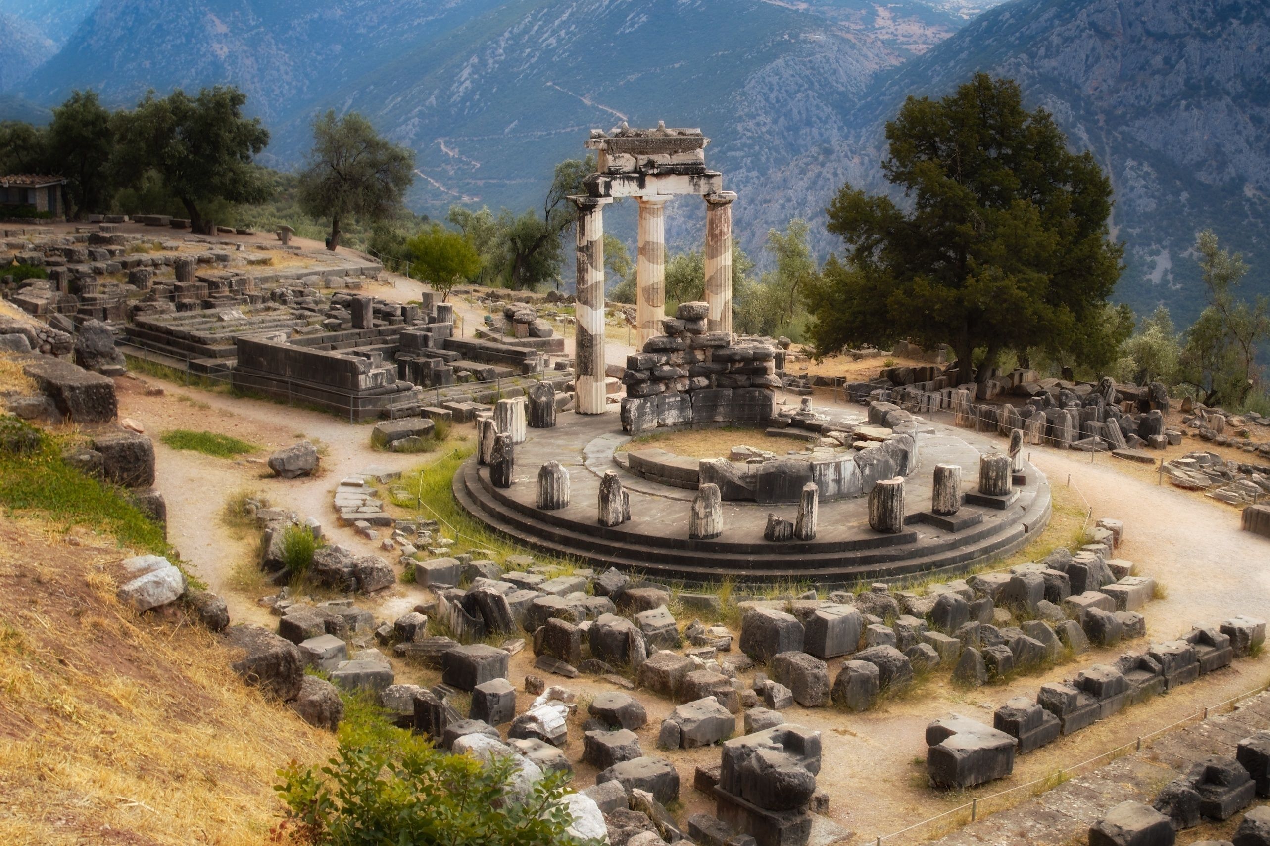 Delphi private tour