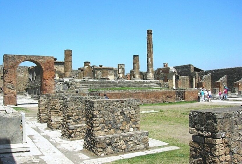 Day view of Pompeii