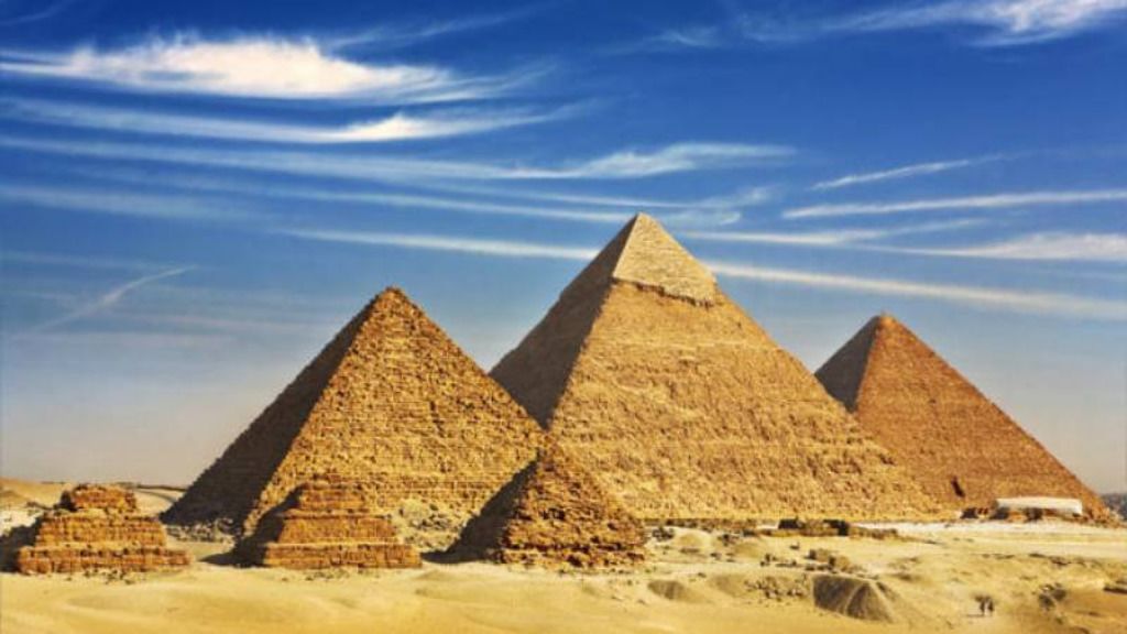 Giza Pyramids, Memphis and Sakkara Private Tour