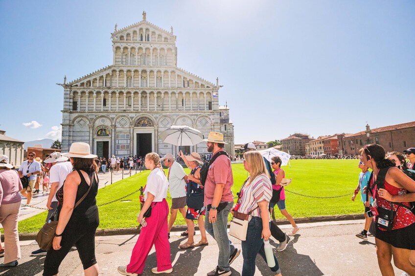 Pisa & the Leaning Tower Half Day Tour from Florence