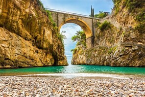 Gems of the Amalfi coast from Sorrento