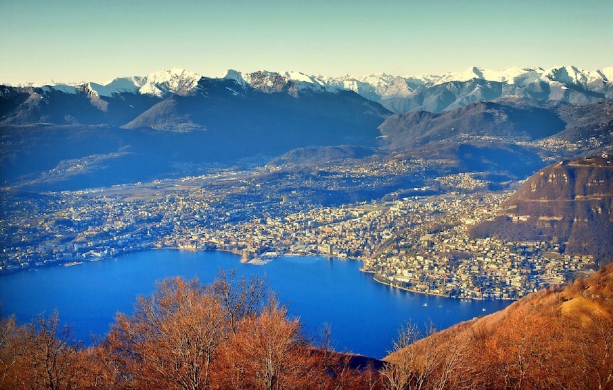 Panoramic view of Lake Como and surrounding mountains