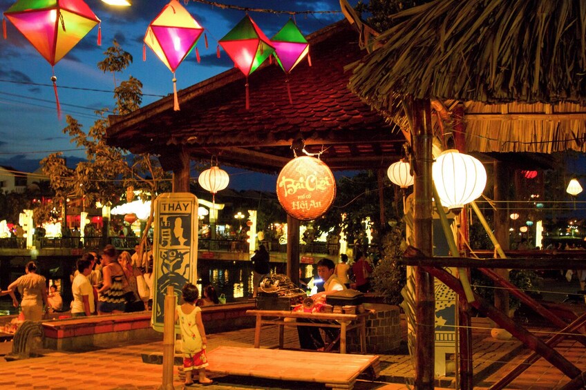 Hoi An Mysterious Night Tour With Dinner from Da Nang