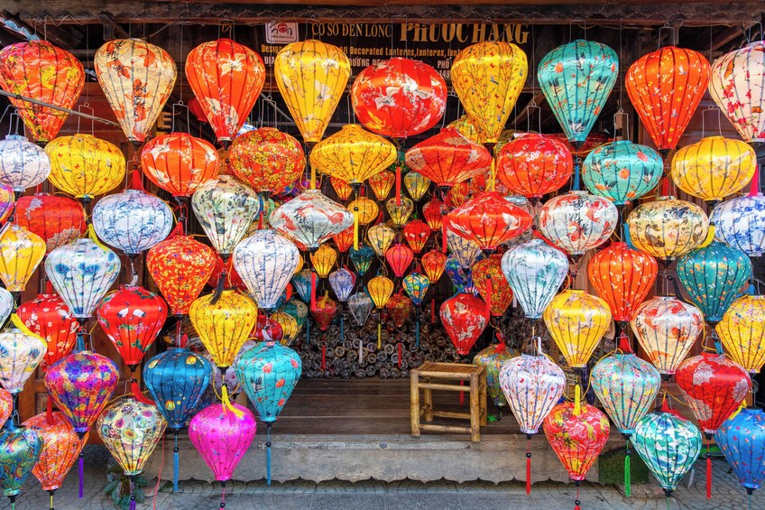 Hoi An Mysterious Night Tour With Dinner from Da Nang