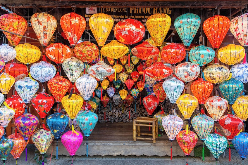 Hoi An Mysterious Night Tour With Dinner from Da Nang